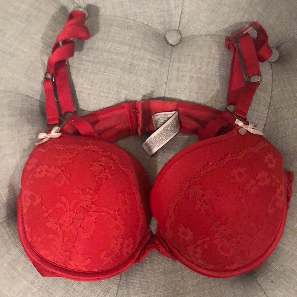Victoria’s Secret padded bra